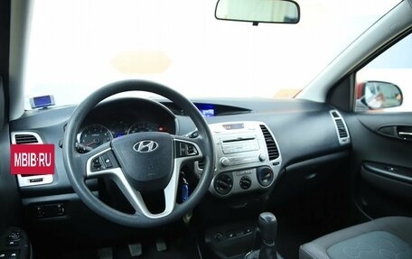 Hyundai i20 IB рестайлинг, 2010 год, 650 000 рублей, 13 фотография