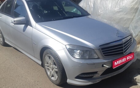 Mercedes-Benz C-Класс, 2011 год, 950 000 рублей, 1 фотография