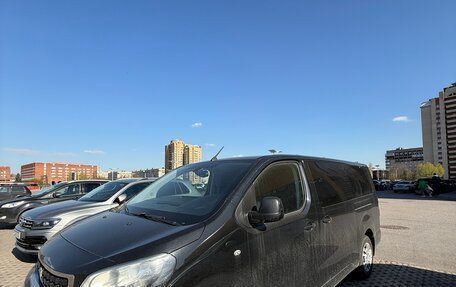 Peugeot Traveller I, 2018 год, 2 300 000 рублей, 1 фотография