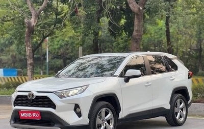Toyota RAV4, 2022 год, 2 600 000 рублей, 1 фотография