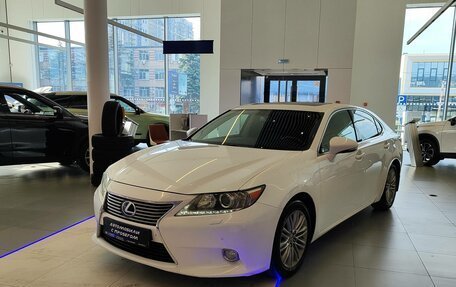 Lexus ES VII, 2013 год, 1 995 000 рублей, 1 фотография