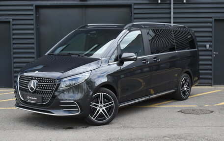 Mercedes-Benz V-Класс, 2024 год, 14 700 000 рублей, 1 фотография