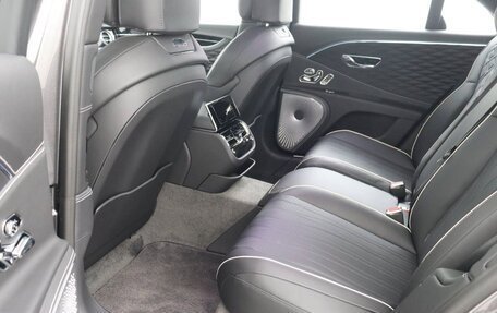 Bentley Flying Spur, 2022 год, 19 700 000 рублей, 12 фотография