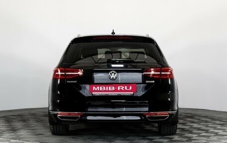 Volkswagen Passat B8 рестайлинг, 2018 год, 2 449 000 рублей, 7 фотография