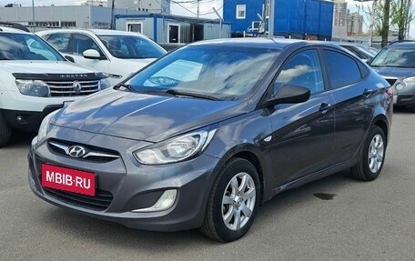 Hyundai Solaris II рестайлинг, 2011 год, 580 000 рублей, 1 фотография