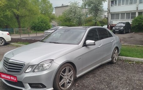 Mercedes-Benz E-Класс, 2011 год, 1 800 000 рублей, 4 фотография