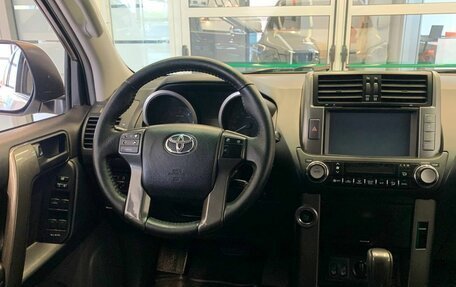 Toyota Land Cruiser Prado 150 рестайлинг 2, 2010 год, 2 500 000 рублей, 9 фотография