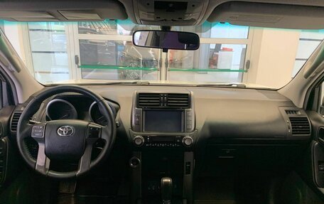 Toyota Land Cruiser Prado 150 рестайлинг 2, 2010 год, 2 500 000 рублей, 12 фотография