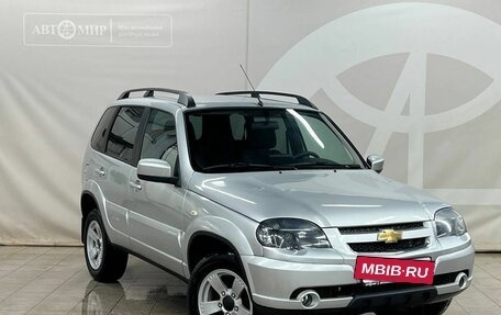 Chevrolet Niva I рестайлинг, 2019 год, 865 000 рублей, 3 фотография