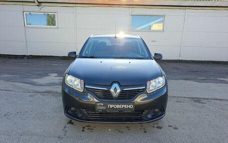 Renault Logan II, 2016 год, 680 000 рублей, 2 фотография