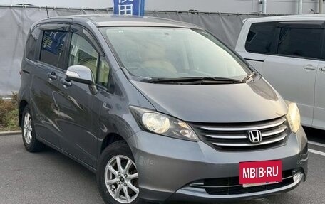 Honda Freed I, 2011 год, 856 000 рублей, 2 фотография