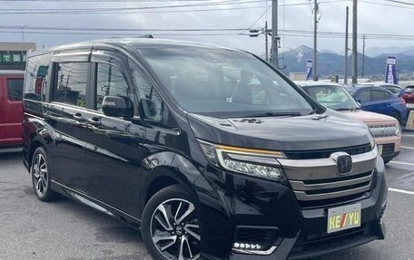 Honda Stepwgn IV, 2022 год, 1 992 000 рублей, 1 фотография