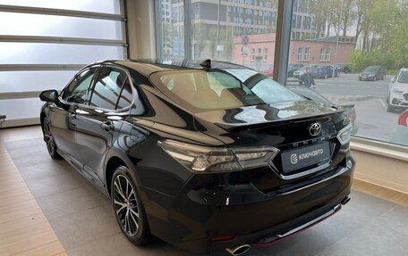Toyota Camry, 2020 год, 3 050 000 рублей, 4 фотография