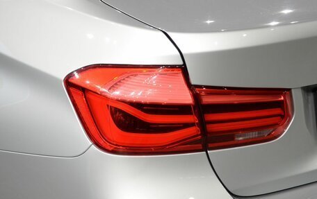 BMW 3 серия, 2017 год, 1 850 000 рублей, 10 фотография