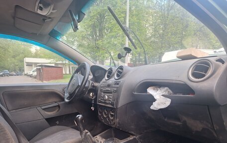 Ford Fiesta, 2006 год, 60 000 рублей, 5 фотография