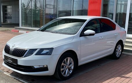 Skoda Octavia, 2018 год, 1 590 000 рублей, 2 фотография