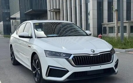 Skoda Octavia IV, 2022 год, 1 650 007 рублей, 2 фотография