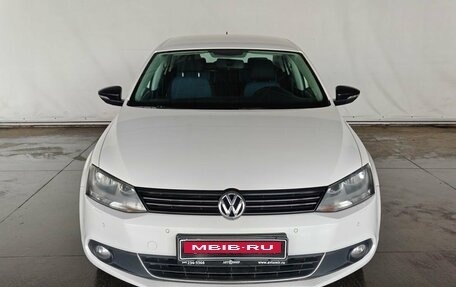 Volkswagen Jetta VI, 2013 год, 895 000 рублей, 2 фотография