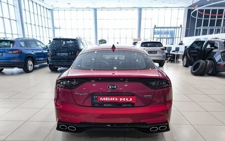 KIA Stinger I, 2019 год, 2 350 000 рублей, 6 фотография