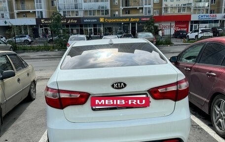 KIA Rio III рестайлинг, 2014 год, 859 000 рублей, 2 фотография