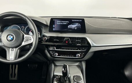 BMW 5 серия, 2017 год, 3 099 000 рублей, 15 фотография