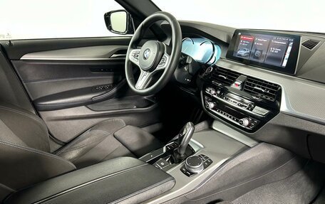 BMW 5 серия, 2017 год, 3 099 000 рублей, 14 фотография