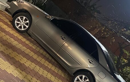 Toyota Camry V40, 2005 год, 765 000 рублей, 2 фотография