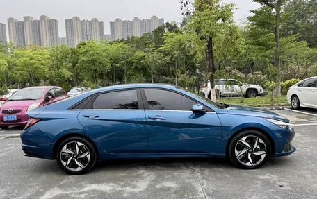 Hyundai Elantra, 2021 год, 1 250 000 рублей, 3 фотография