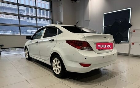 Hyundai Solaris II рестайлинг, 2011 год, 599 000 рублей, 6 фотография
