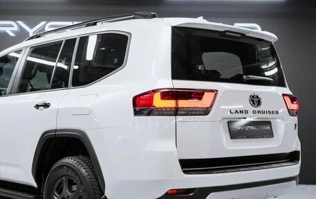 Toyota Land Cruiser, 2024 год, 12 фотография