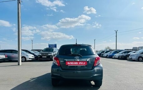Toyota Vitz, 2011 год, 959 000 рублей, 5 фотография