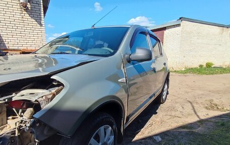 Renault Sandero I, 2013 год, 300 000 рублей, 3 фотография