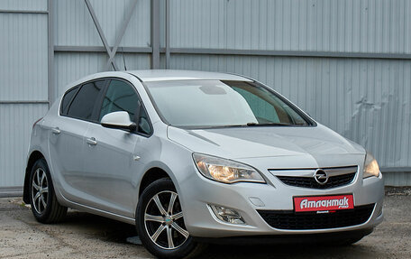 Opel Astra J, 2010 год, 575 000 рублей, 3 фотография