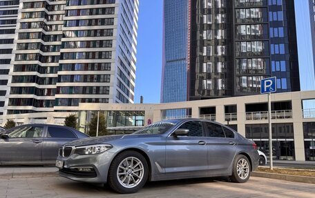 BMW 5 серия, 2018 год, 3 133 000 рублей, 2 фотография