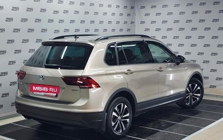 Volkswagen Tiguan II, 2019 год, 2 470 000 рублей, 2 фотография