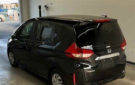Honda Freed II, 2022 год, 1 465 000 рублей, 2 фотография