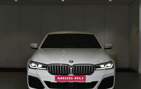 BMW 5 серия, 2021 год, 5 970 000 рублей, 3 фотография