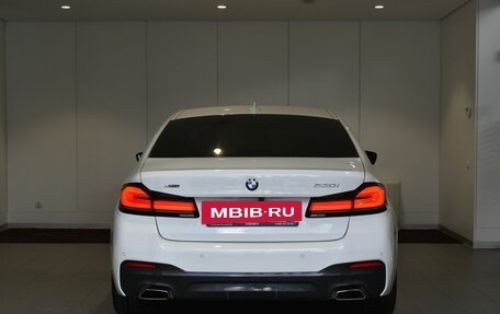 BMW 5 серия, 2021 год, 5 970 000 рублей, 4 фотография