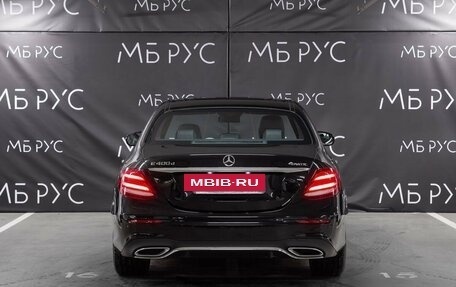 Mercedes-Benz E-Класс, 2019 год, 4 600 000 рублей, 4 фотография