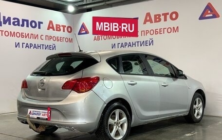 Opel Astra J, 2011 год, 365 000 рублей, 3 фотография
