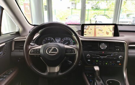 Lexus RX IV рестайлинг, 2018 год, 4 240 000 рублей, 15 фотография