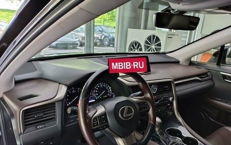 Lexus RX IV рестайлинг, 2018 год, 4 240 000 рублей, 11 фотография