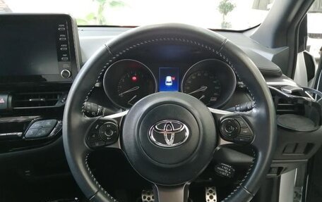 Toyota C-HR I рестайлинг, 2021 год, 1 300 228 рублей, 8 фотография