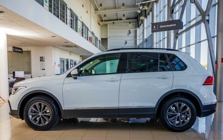 Volkswagen Tiguan II, 2021 год, 3 048 000 рублей, 6 фотография