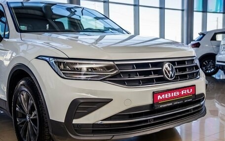 Volkswagen Tiguan II, 2021 год, 3 048 000 рублей, 9 фотография