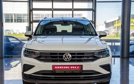 Volkswagen Tiguan II, 2021 год, 3 048 000 рублей, 8 фотография