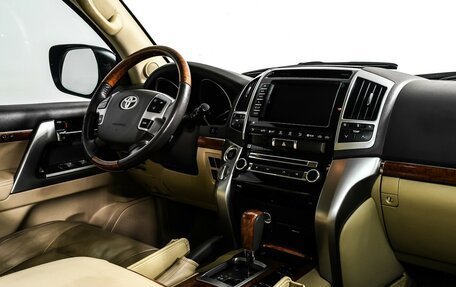 Toyota Land Cruiser 200, 2012 год, 3 470 000 рублей, 9 фотография