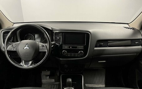 Mitsubishi Outlander III рестайлинг 3, 2020 год, 2 245 000 рублей, 7 фотография