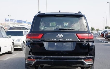 Toyota Land Cruiser, 2024 год, 11 400 000 рублей, 4 фотография
