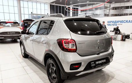 Renault Sandero II рестайлинг, 2018 год, 890 000 рублей, 7 фотография